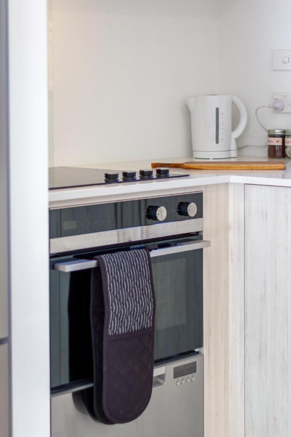 Central City Escape 1 Bed 1 Bath Near Hagley Park 크라이스트처치 외부 사진